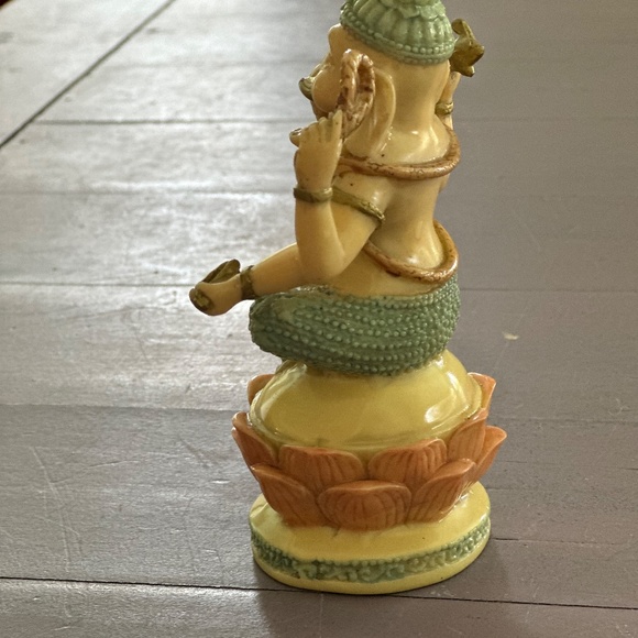 Ganesh Feux Ivory (resin)  Statue - Picture 3 of 6